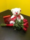 Edmonton Florist, 12 red roses, Teddy  & Lindor Chocolates/VSP4